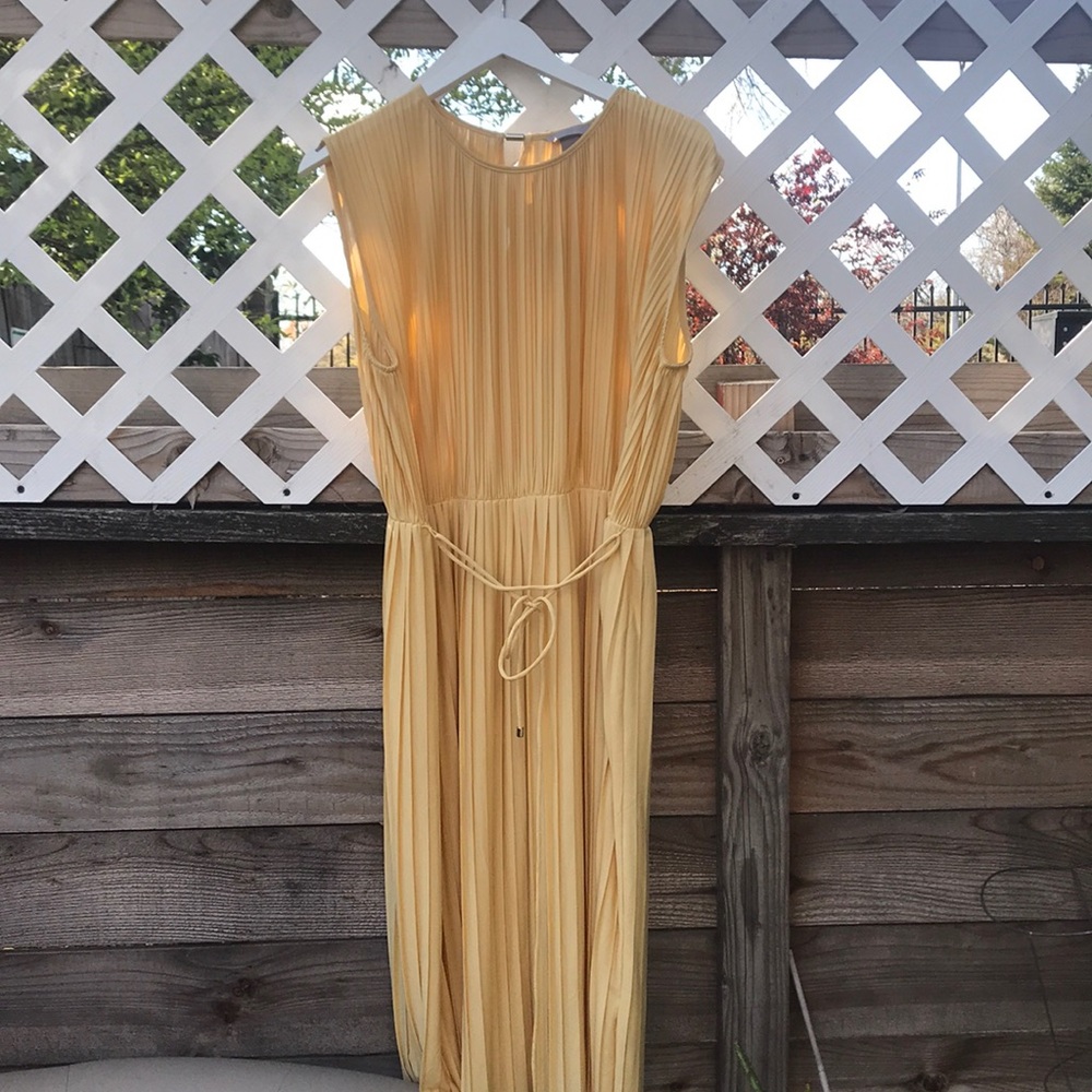 H & M yellow pleated dress